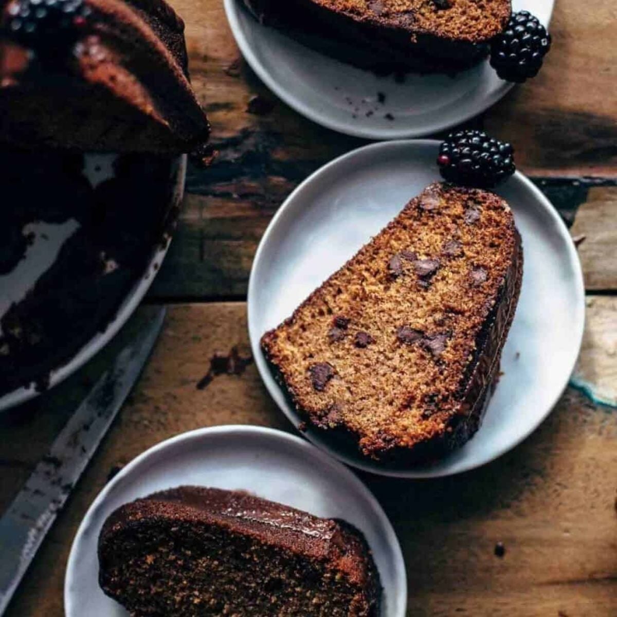 Easy pumpkin bundt cake with Chocolate chips sliced