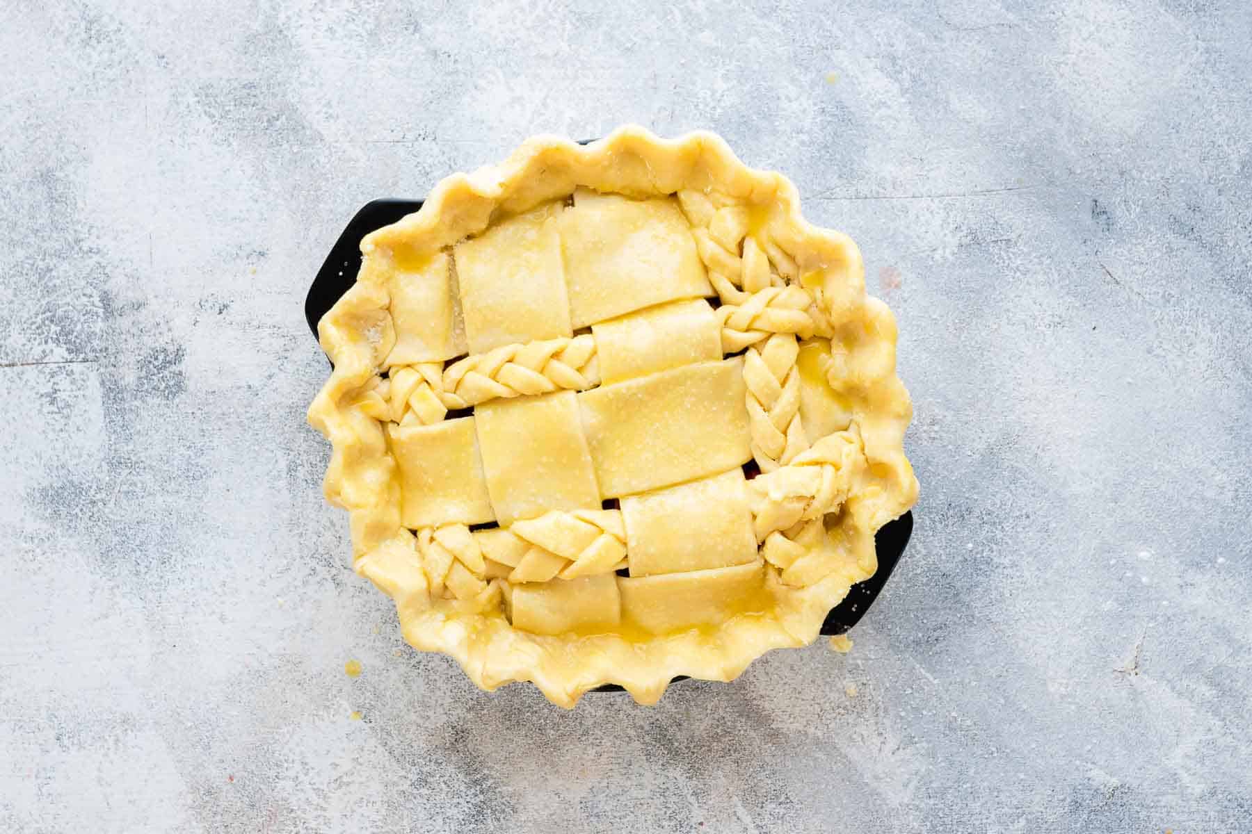 decorative pie crust