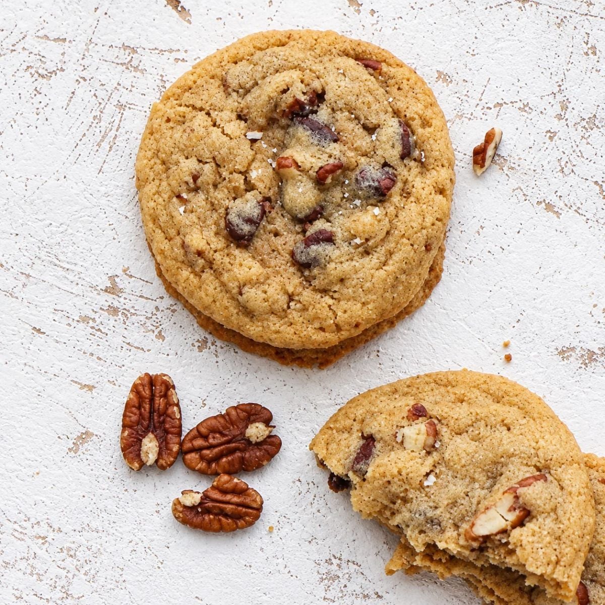 chocolate chip pecan cookies