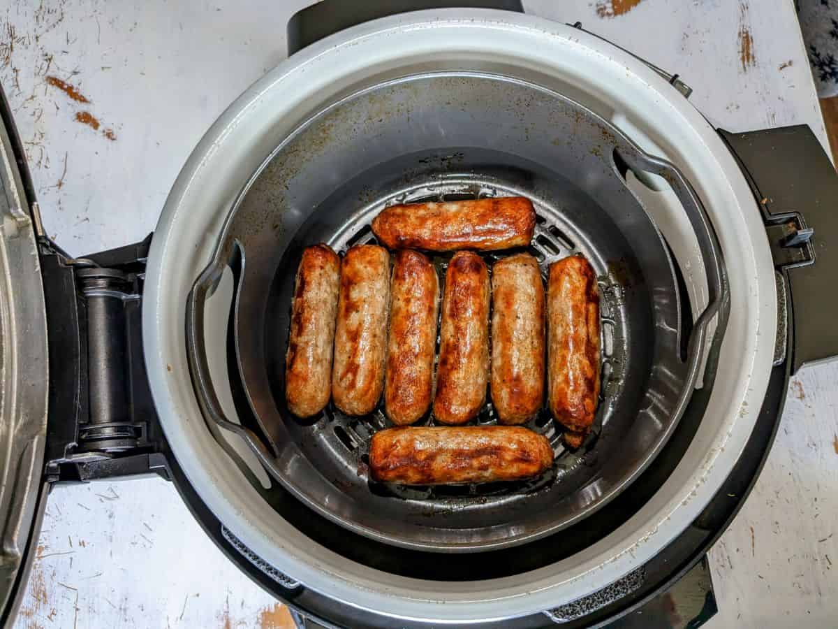 air fried sausages in the ninja foodi 11-in-1 smartlid multi-cooker
