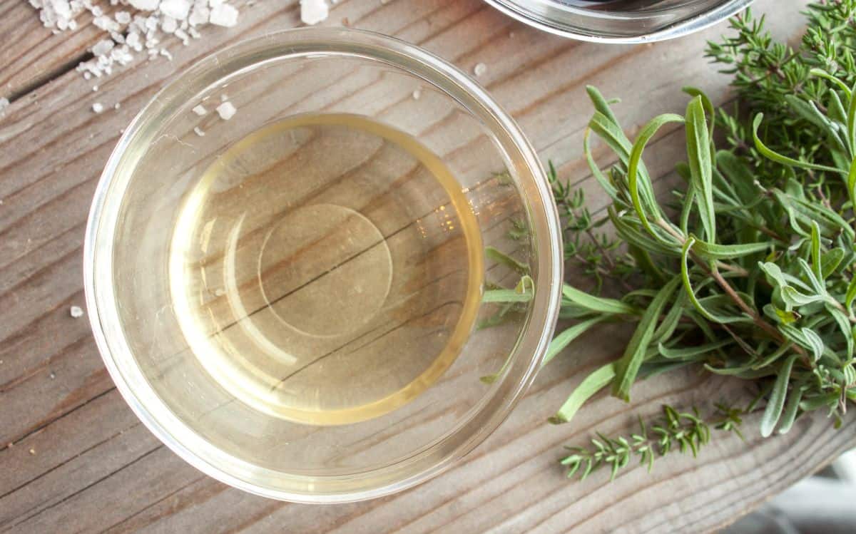 white wine vinegar