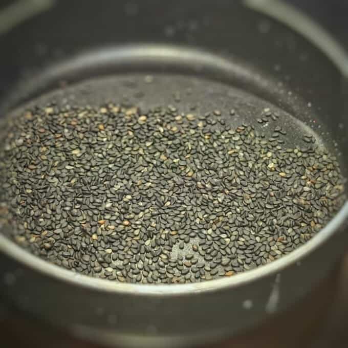 toasting black sesame seeds