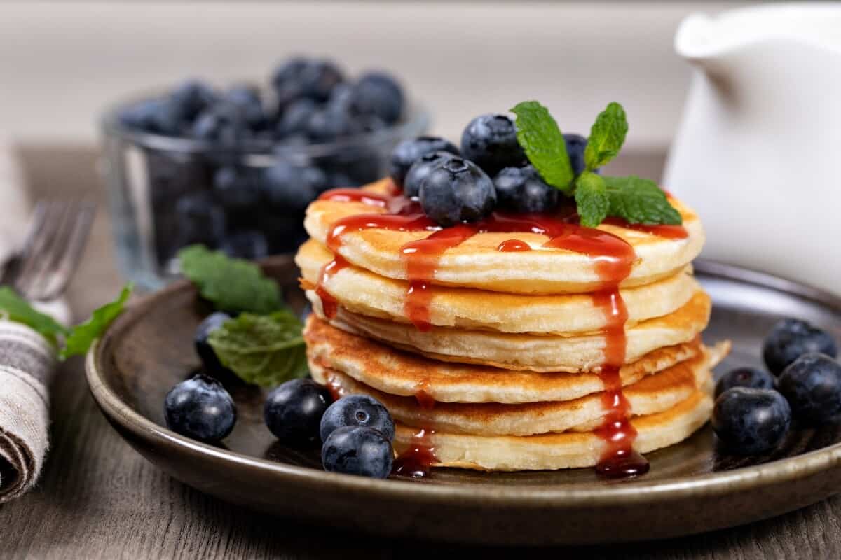 pancakes with blueberries and barley malt extract