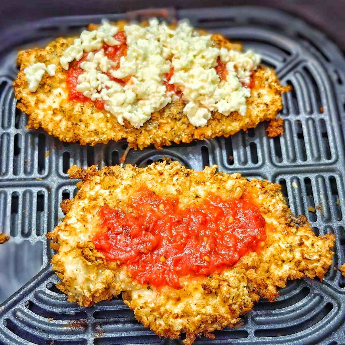 air fried chicken breast with marinara and shredded cheese