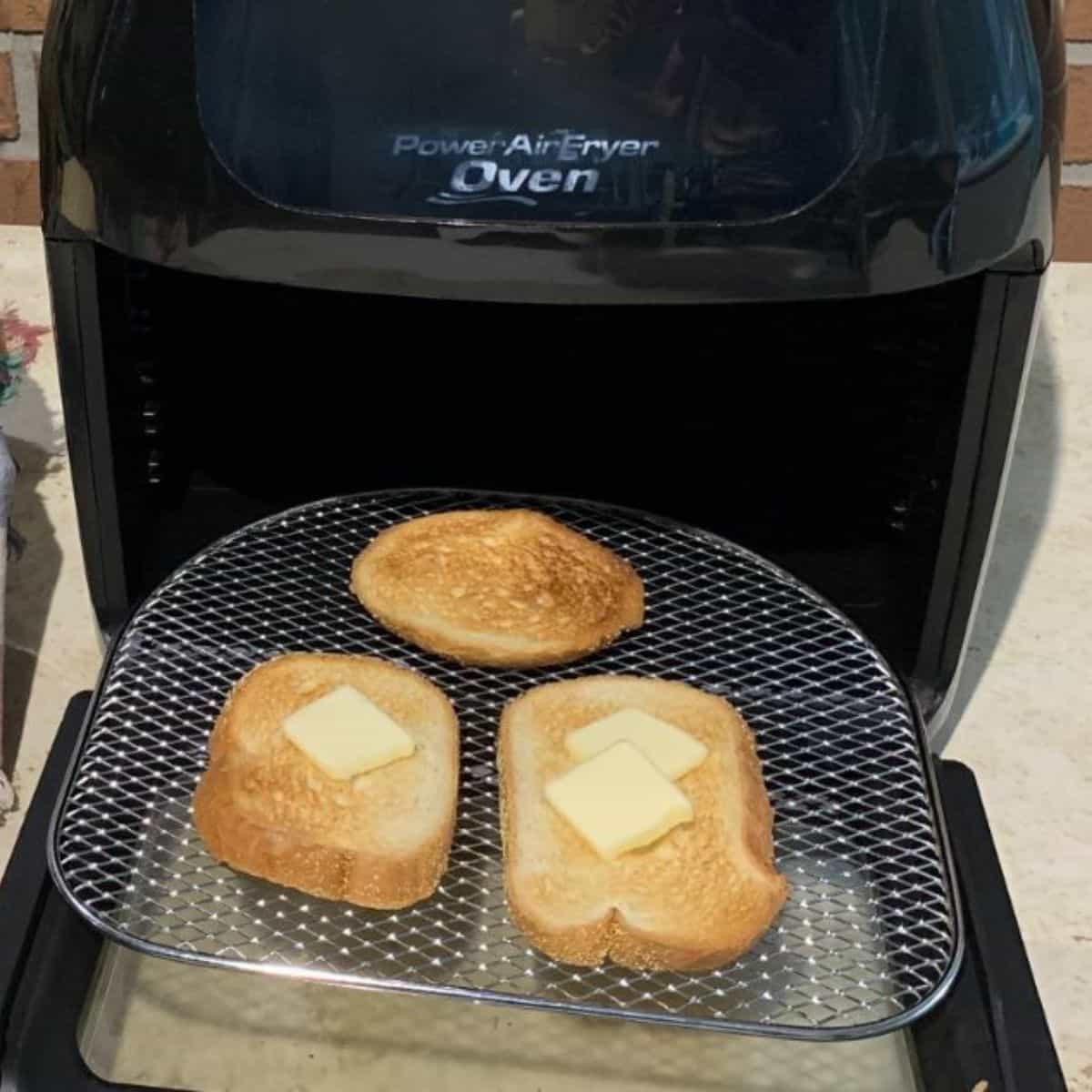 can you toast bread in an air fryer