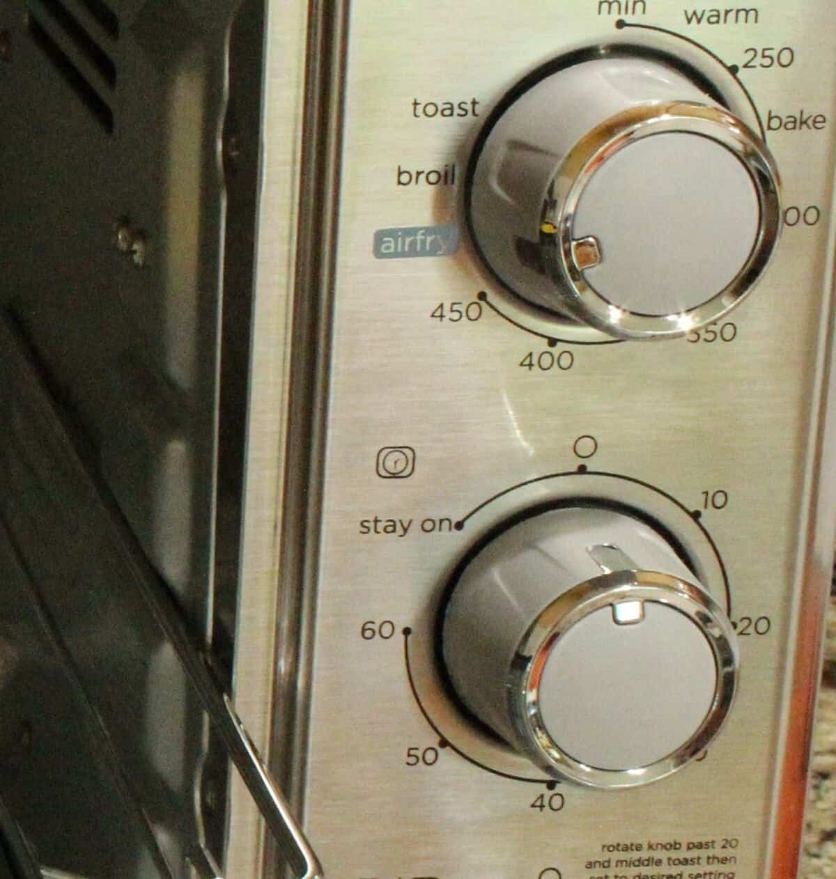 air fryer knobs of Black and Decker Crisp 'N Bake Toaster Oven Air Fryer
