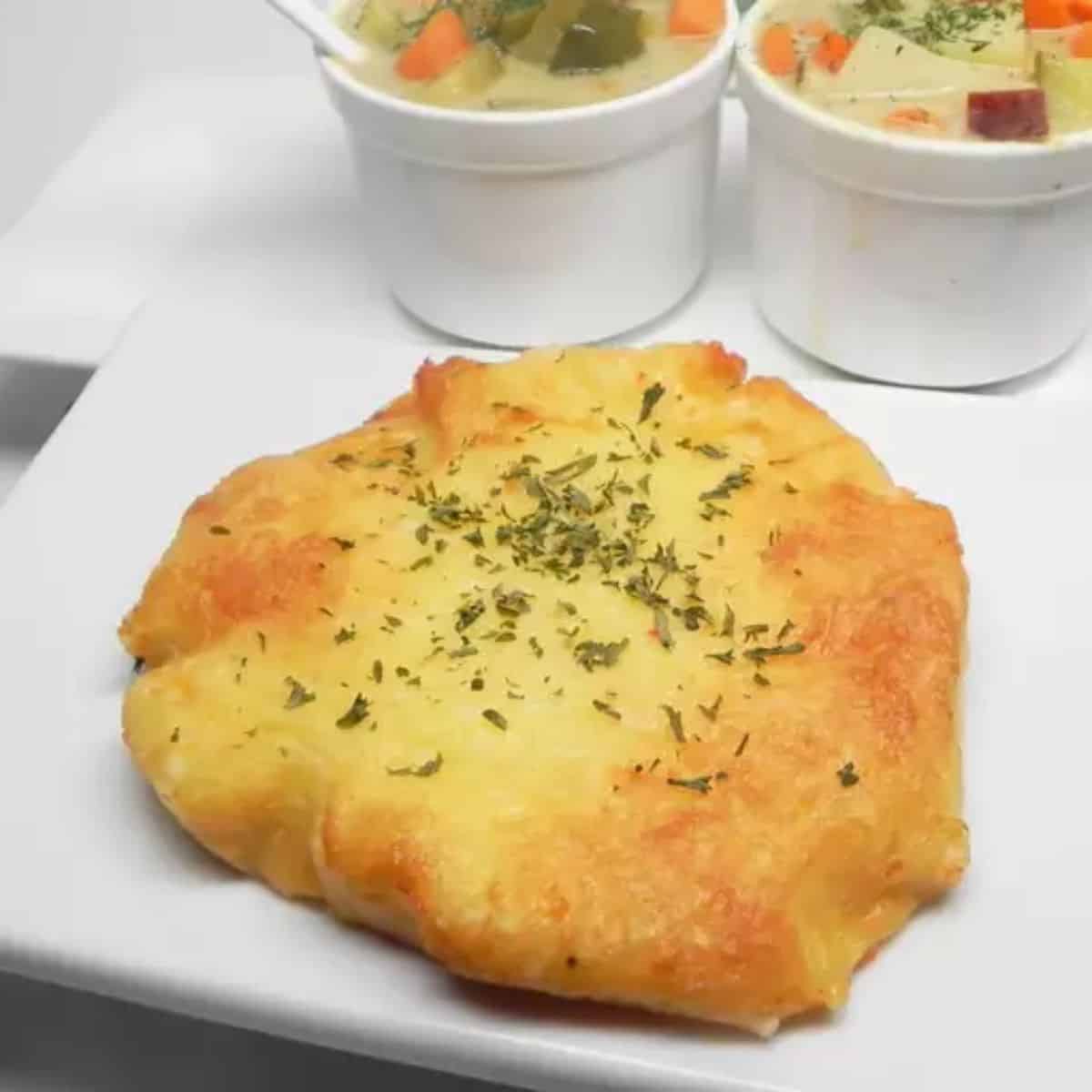air fryer keto garlic cheese bread