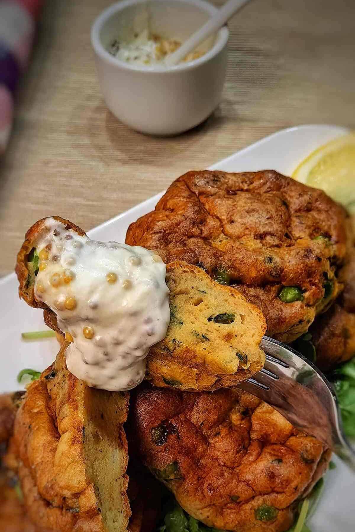 Air fryer fish cakes ready made with some tartar sauce