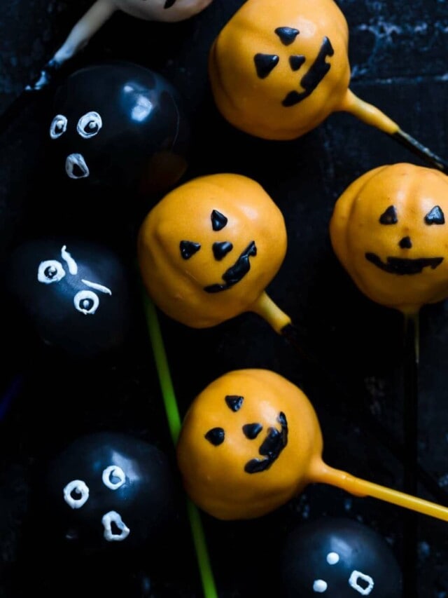 Halloween Cake Pops (Fun, Spooky, and Addicting!)