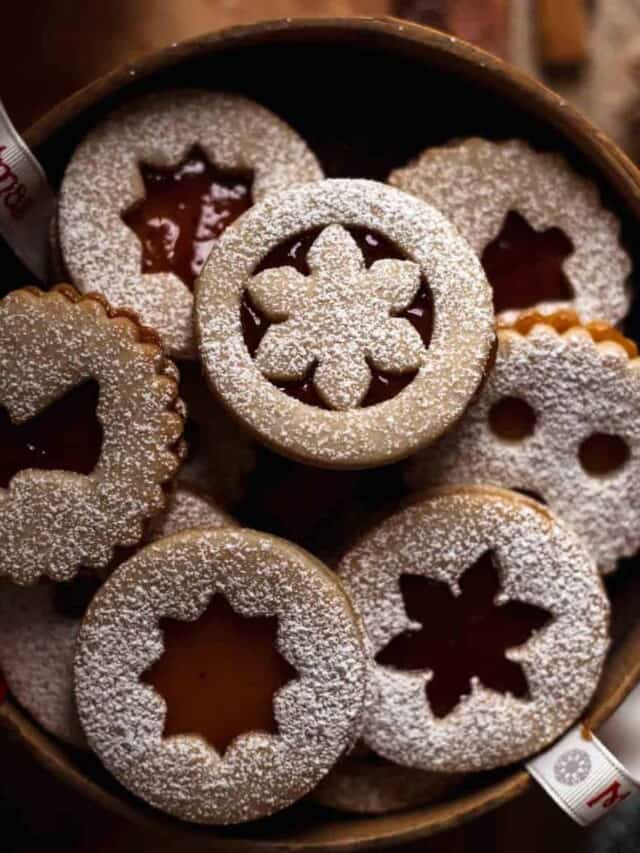 Linzer Cookies: Traditional Christmas Cookies Indulgent and Fruity