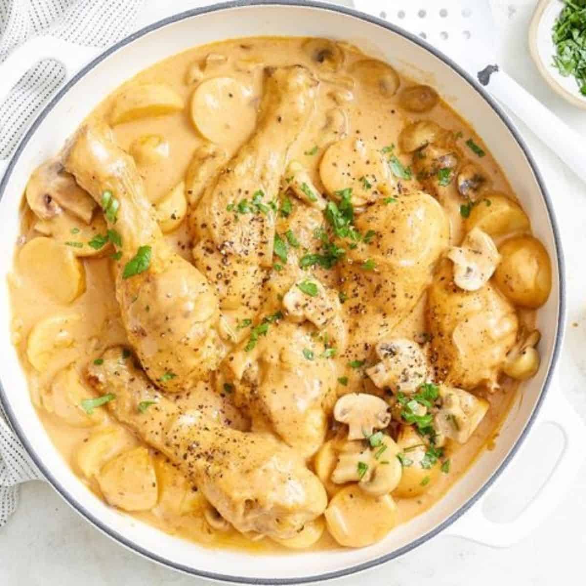 A scrumptious meal with a crockpot chicken diane drumsticks.A scrumptious meal with a crockpot chicken diane drumsticks.