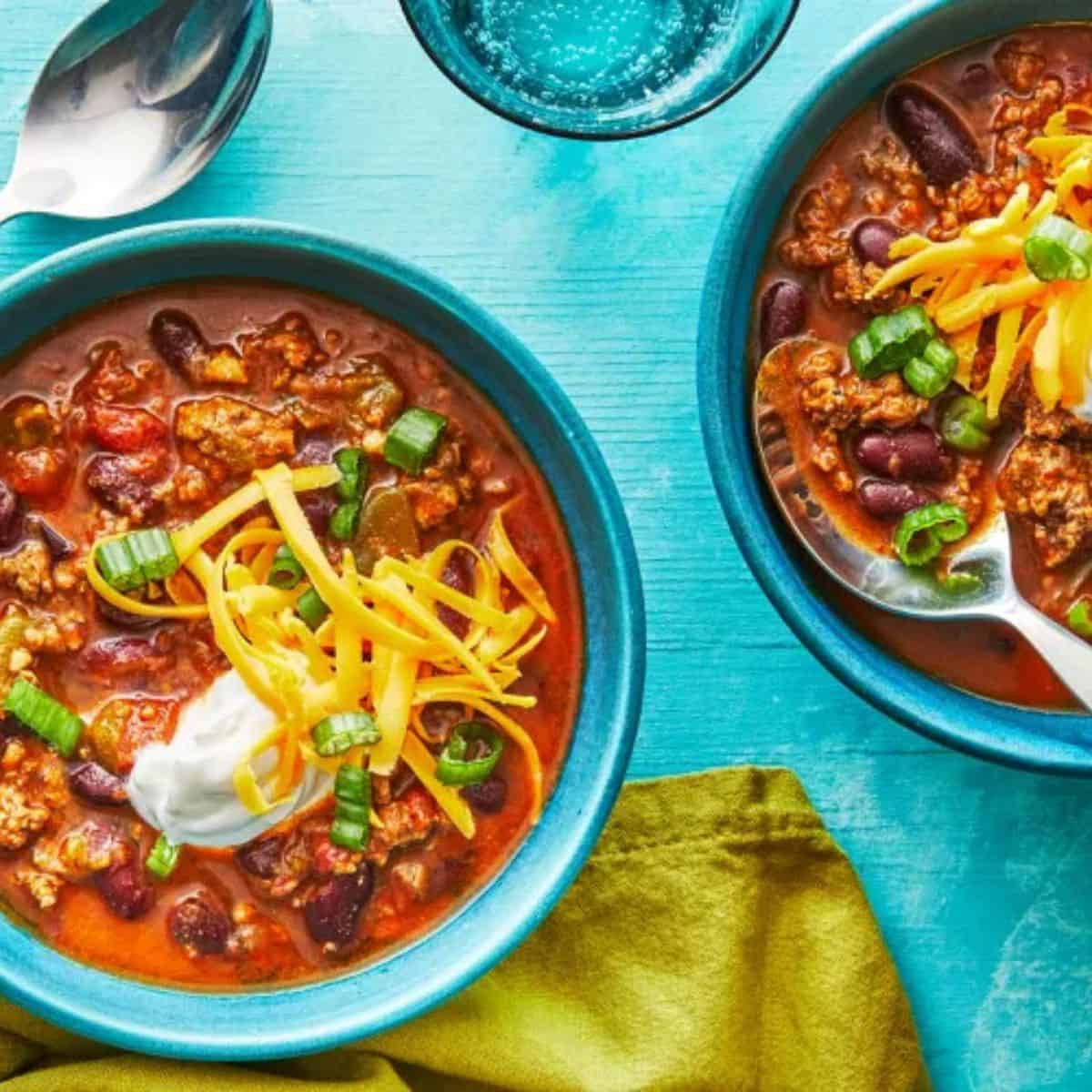Chili soup with ground beef added