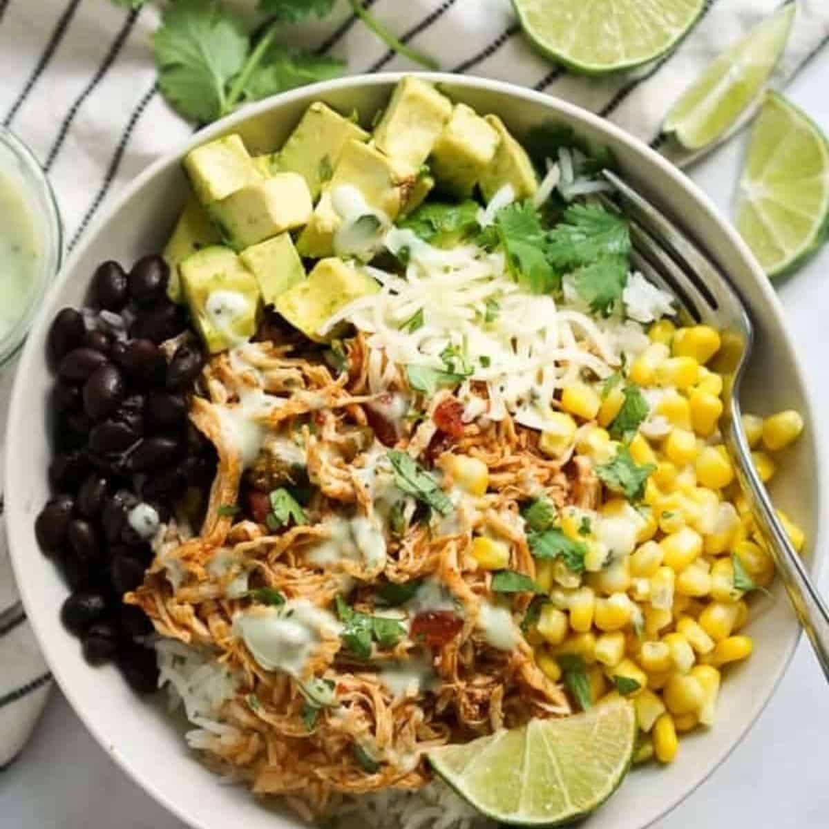 This slow cooker chicken burrito bowl will definitely have you craving for some more. 