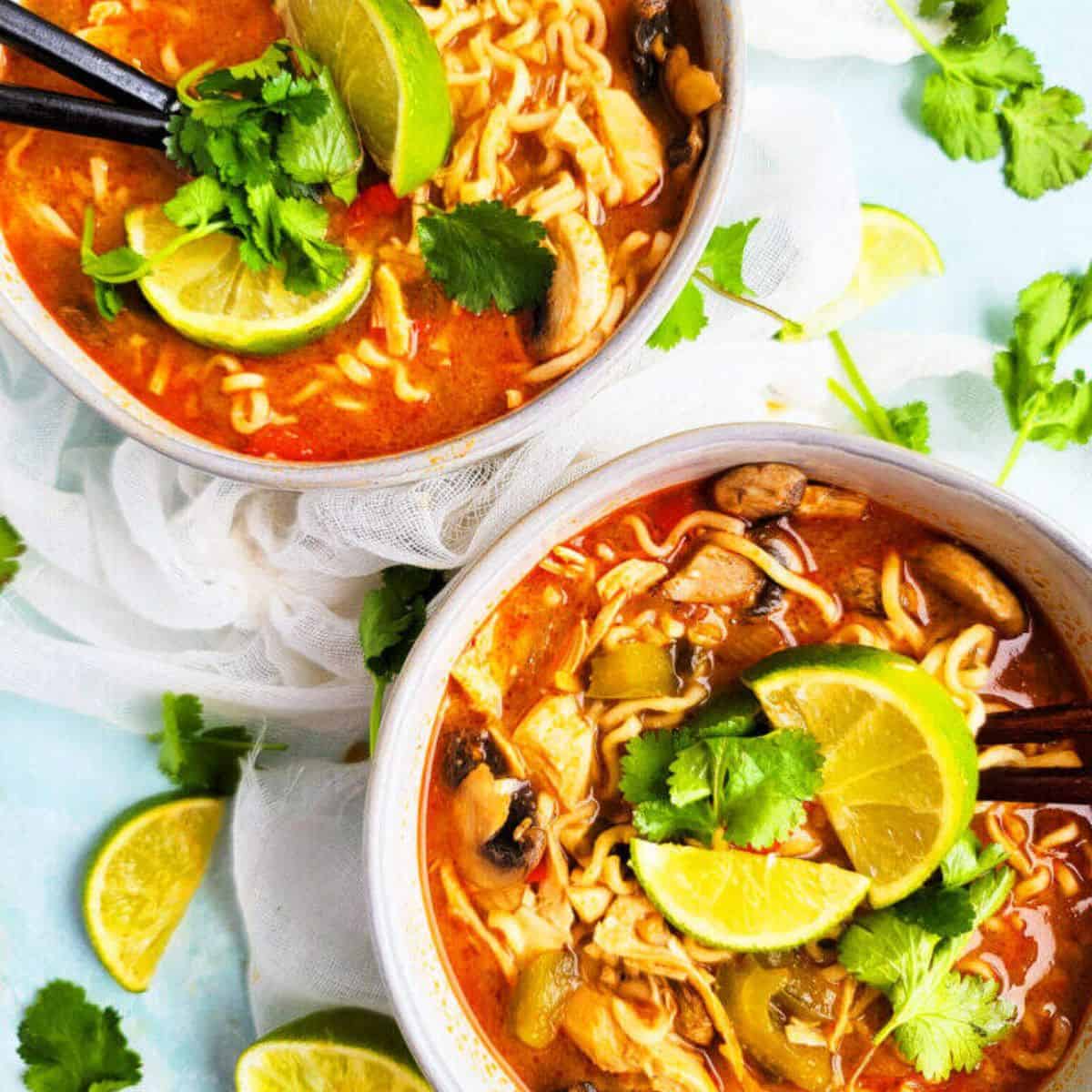 The perfect spicy slow cooker pad thai chicken and ramen soup for you to try.