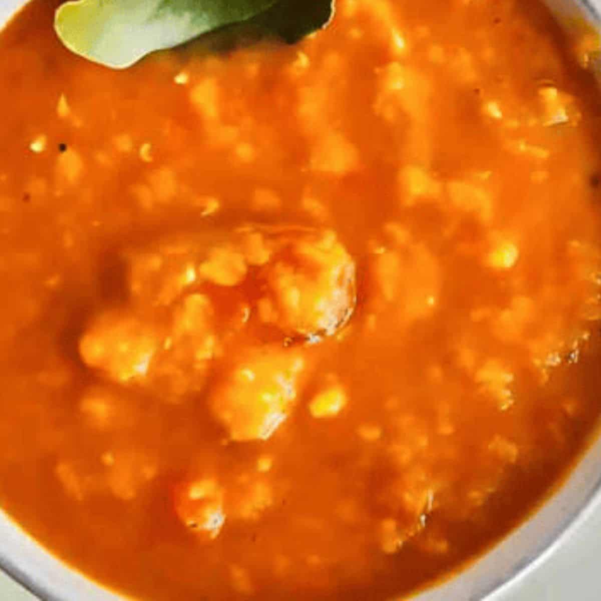 A savory easy carrot and lentil soup recipe with tomatoes for you to try this fall. 