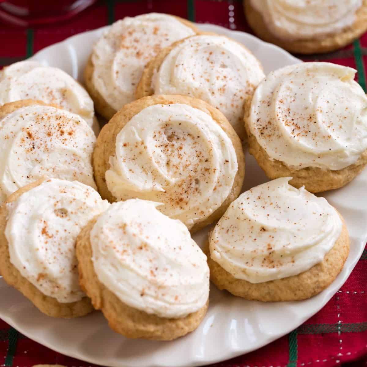 A yummy treat with eggnog cookies. 