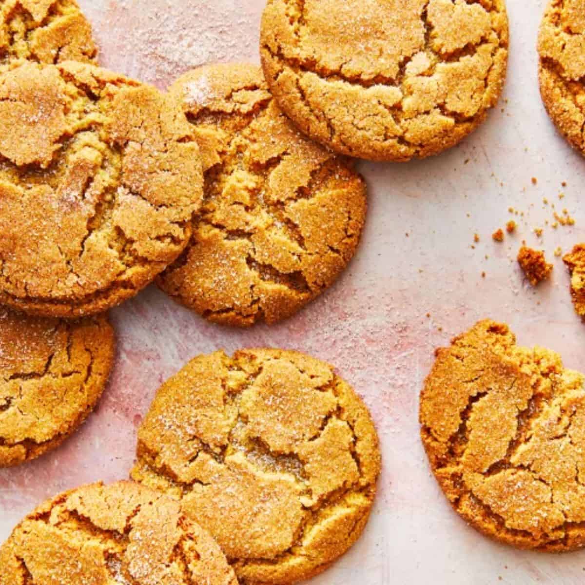 A yummy delight with gingersnap cookies.
