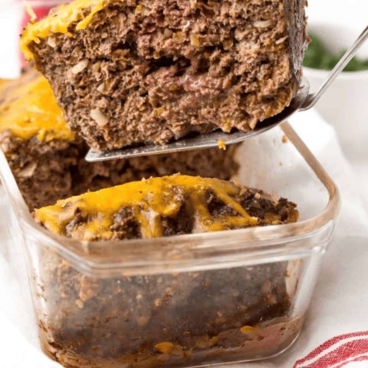 An appetizing meal featuring cheez-it meatloaf.