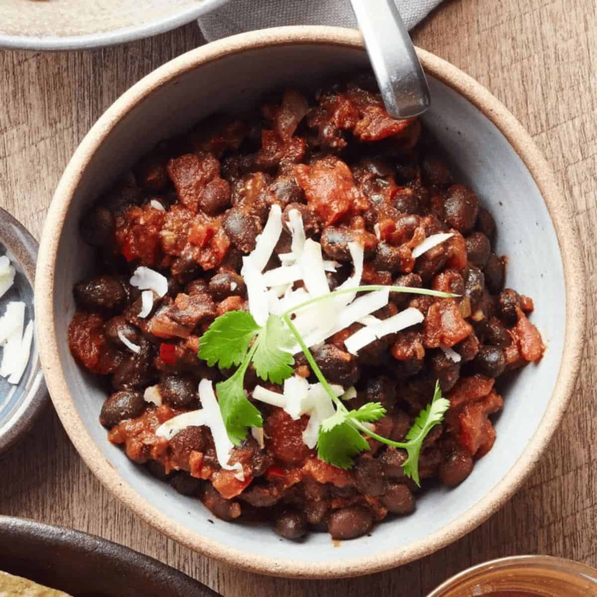 A yummy treat with easy vegetarian chili. 
