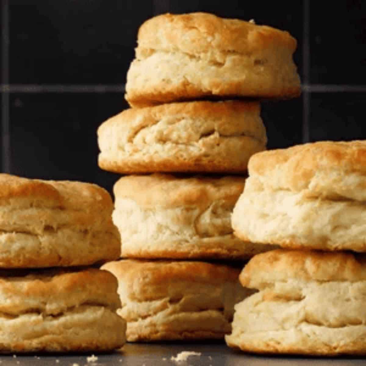 A yummy delight with golden sourdough biscuits. 