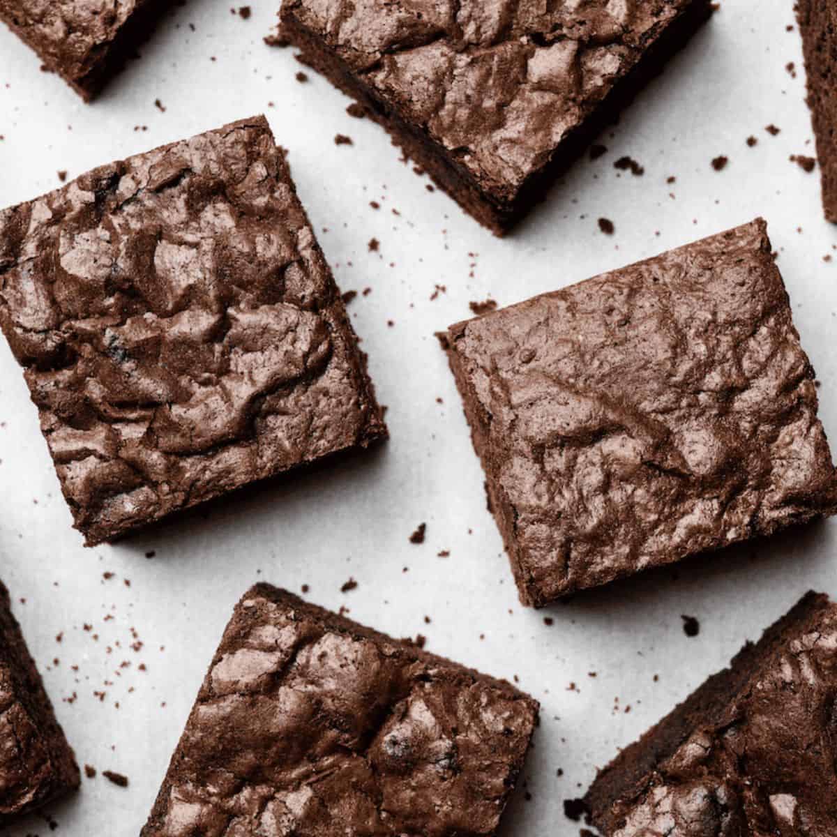 A chewy and fudgy treat with sourdough brownies. 