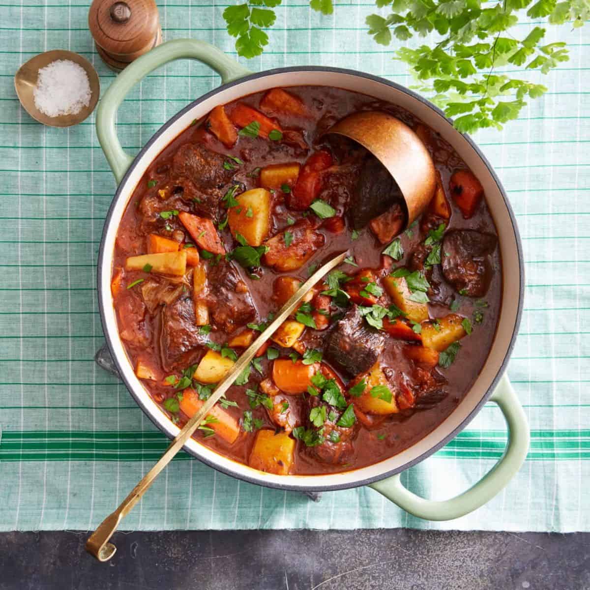 An appetizing and comforting guinness beef stew.