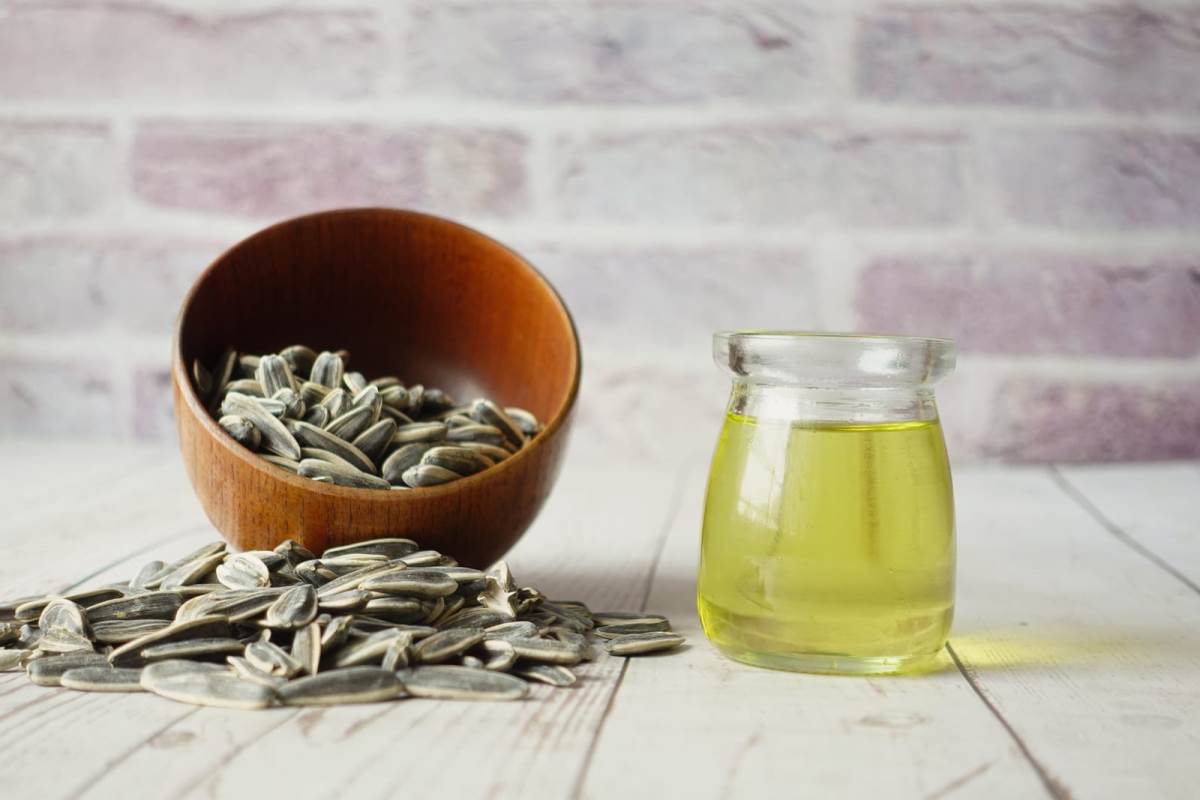 sunflower oil seed