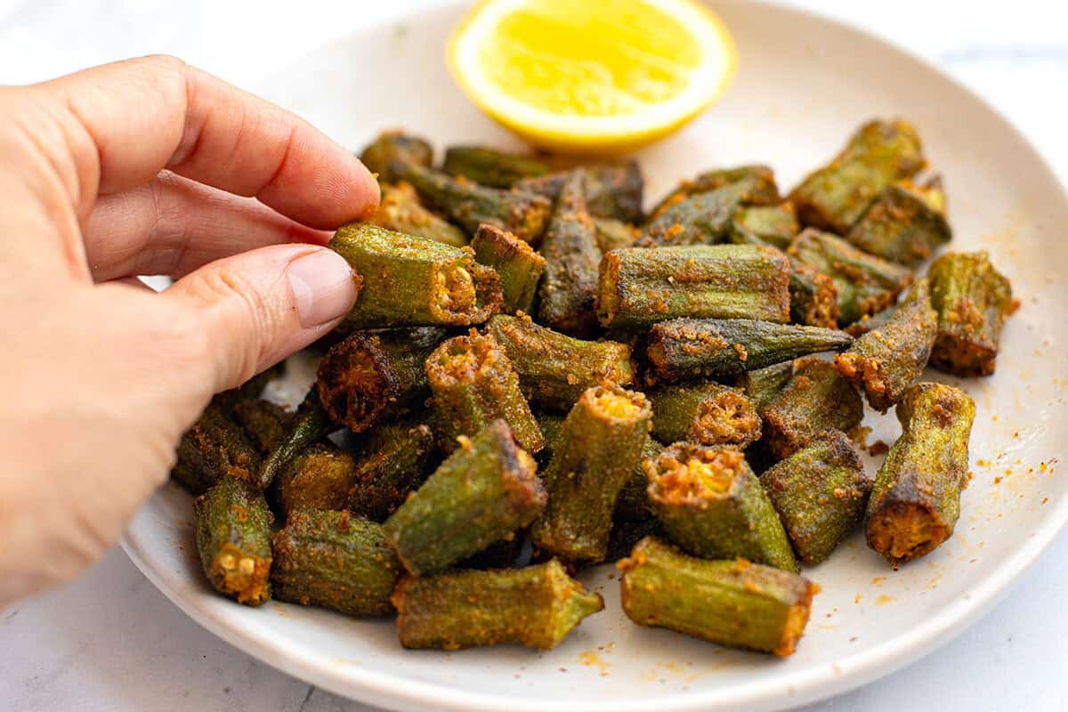 air fryer okra beans - serving suggestions