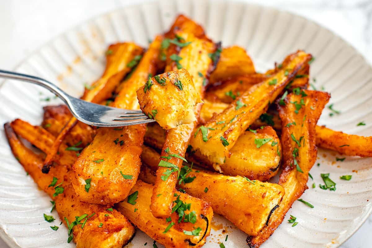 air fryer parsnips on a white plate
