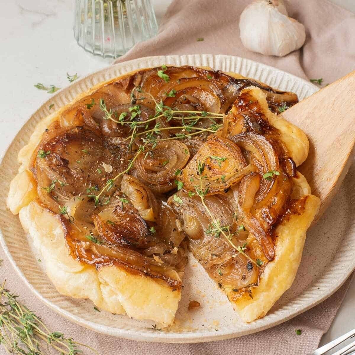 onion tarte tatin