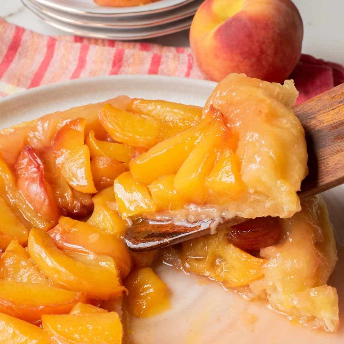 peach tarte tatin