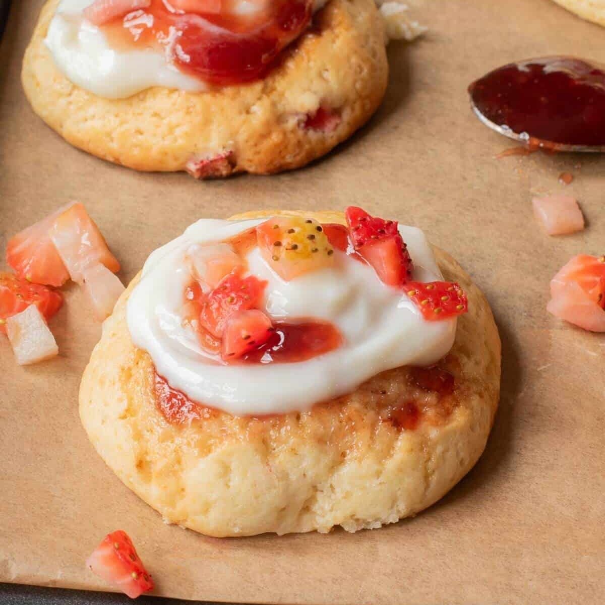 strawberry cheesecake cookies