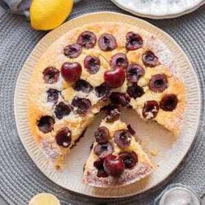 fresh cherry coffee cake
