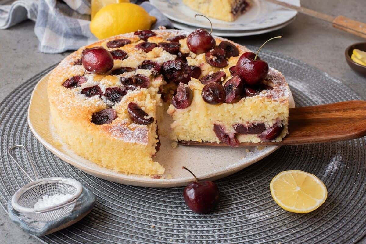 fresh cherry coffee cake