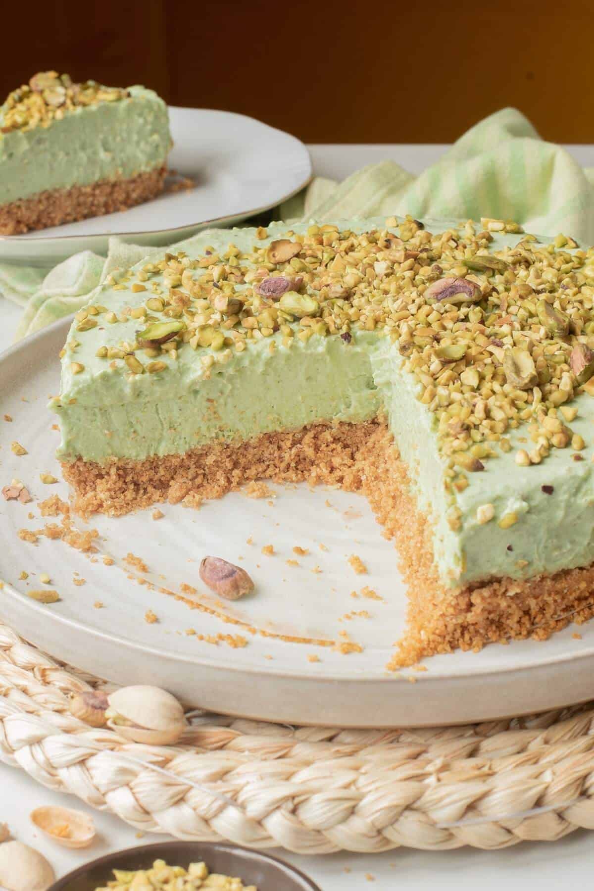 no-bake pistachio cheesecake