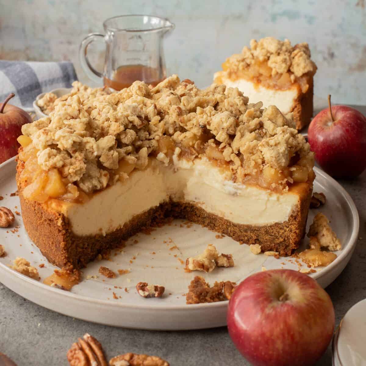 apple crumble cheesecake