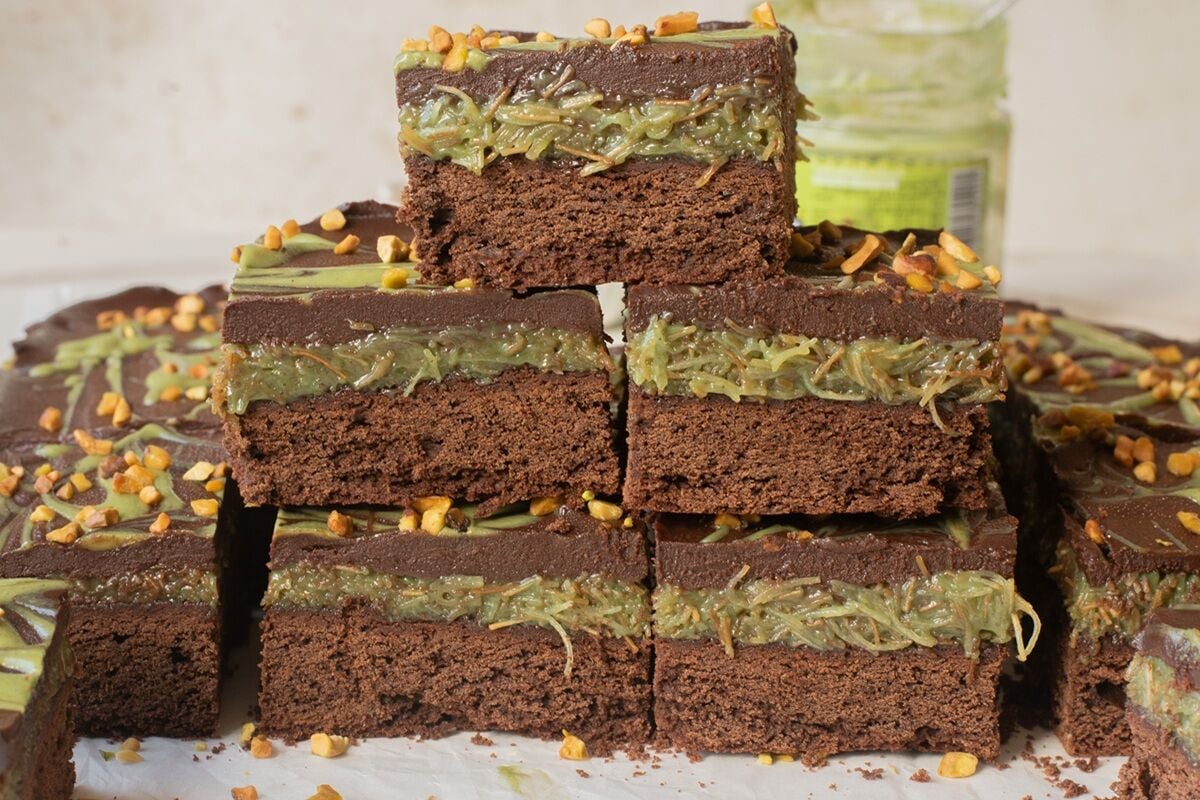 pistachio brownies